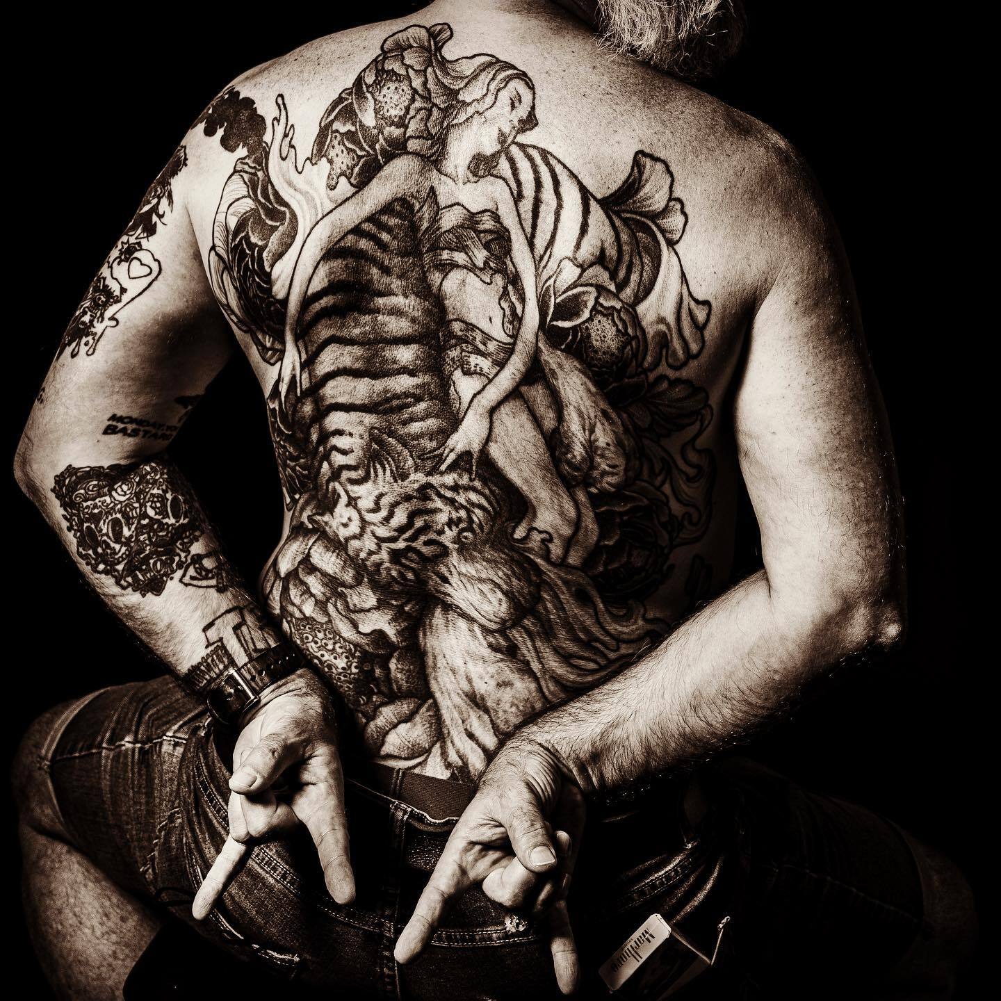 Sawano Newel Japanese Photograper